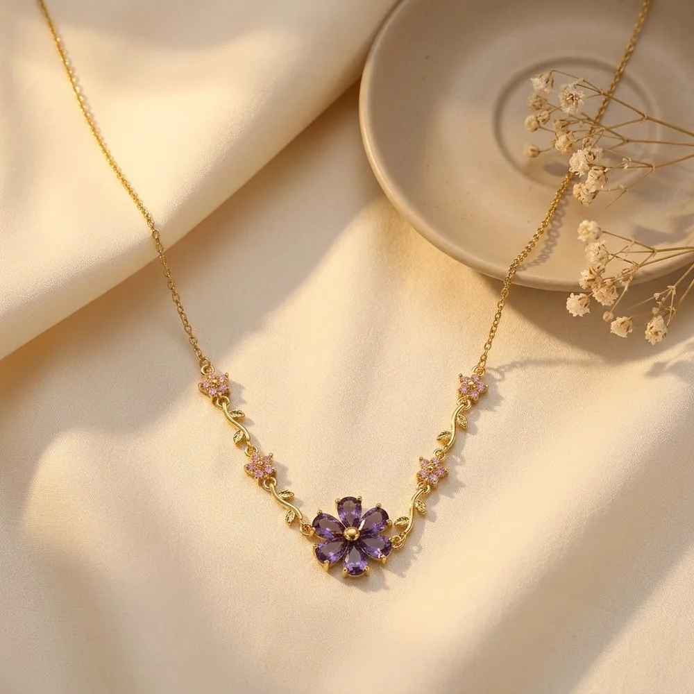Collier Fleur Violette — vue 2