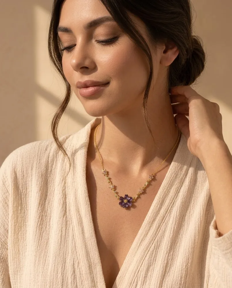 Collier Fleur Violette — vue 3