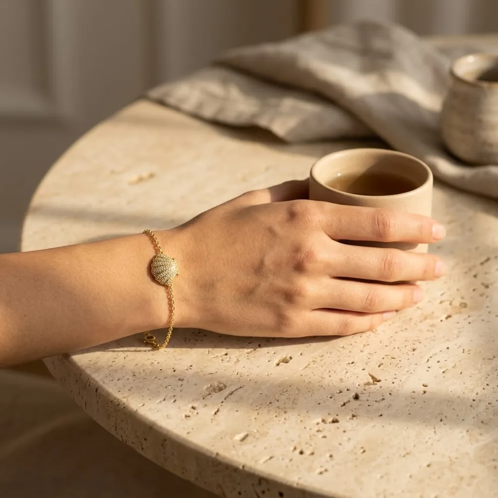 Parure Coquillage Pavé — Collier, Bracelet & Puces — vue 3