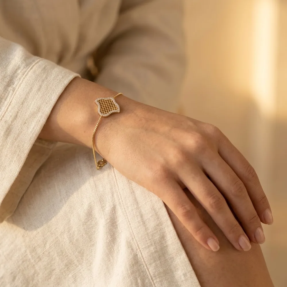 Parure Résille Dorée — Collier, Bracelet & Puces — vue 3